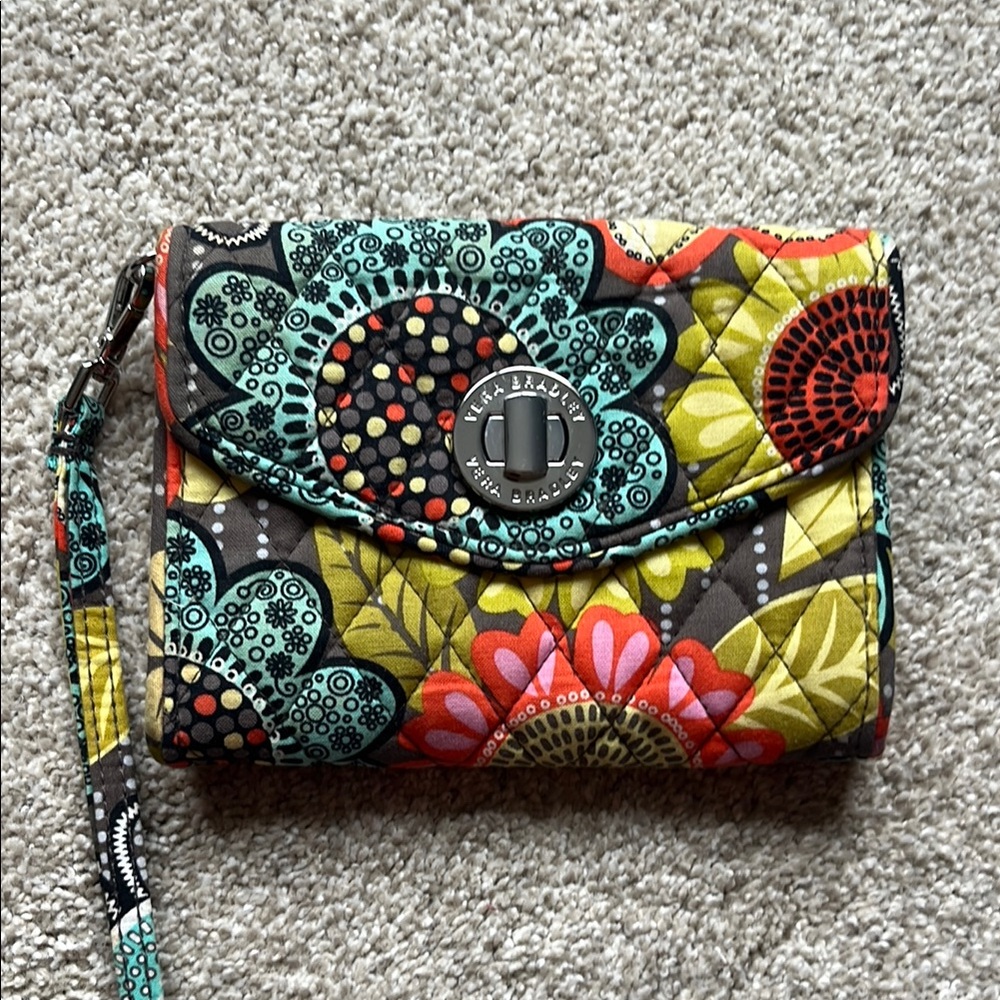 Vera Bradley Multicolor Floral Women's Bag